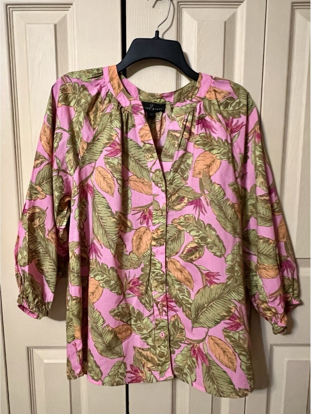 TE Tracy Evans Woman’s Floral Button Up Shirt Blouse Size Large